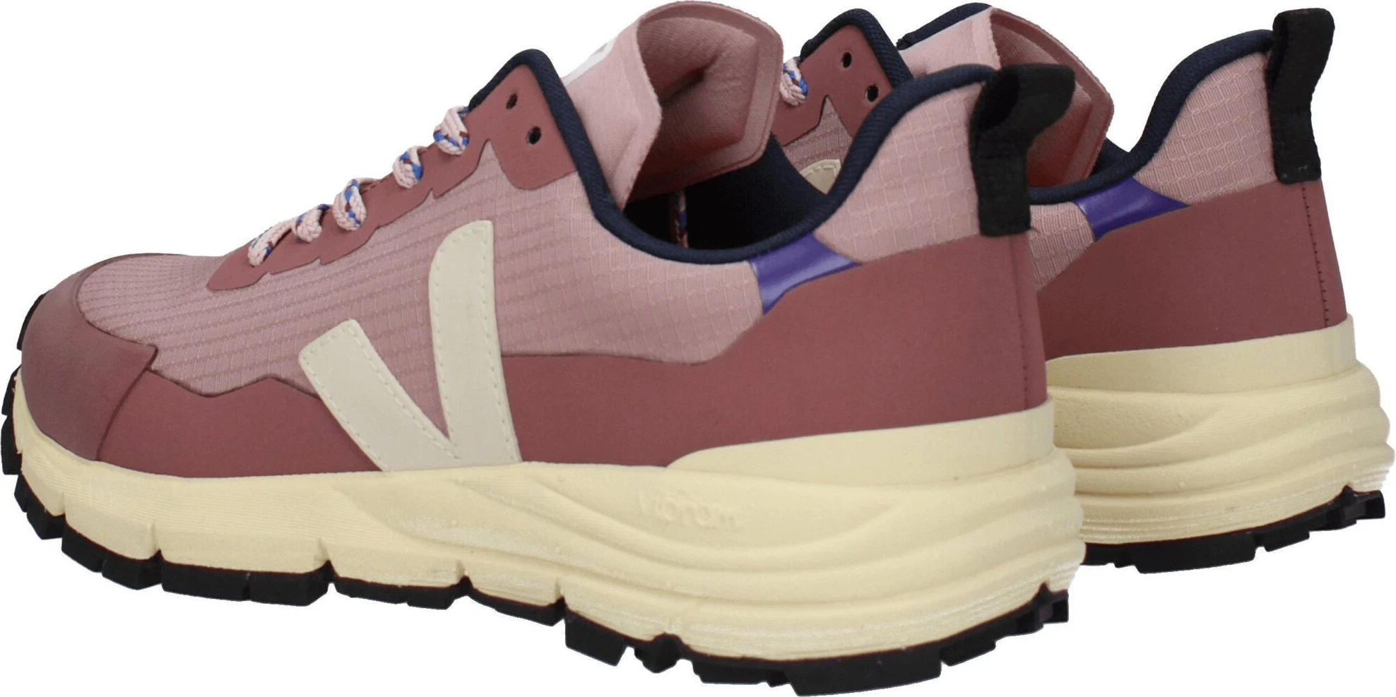 Розовые тканевые спортивные кроссовки Veja