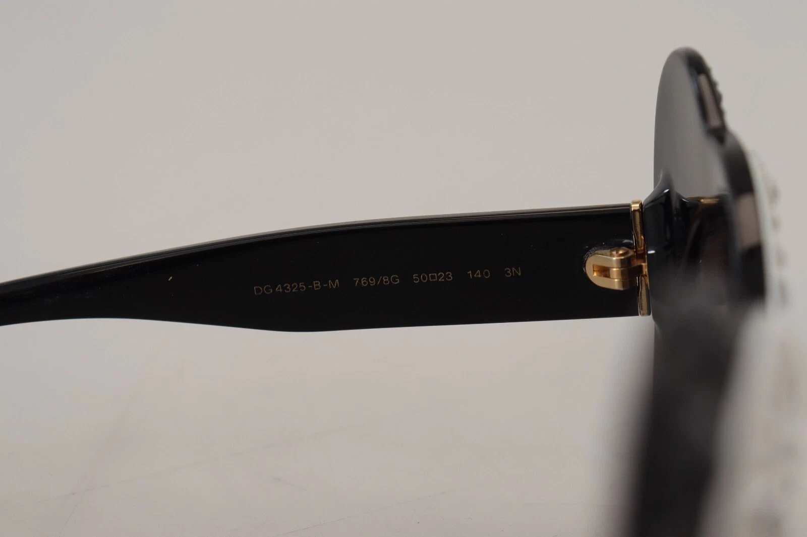 Солнцезащитные очки Dolce & Gabbana DG4325BM