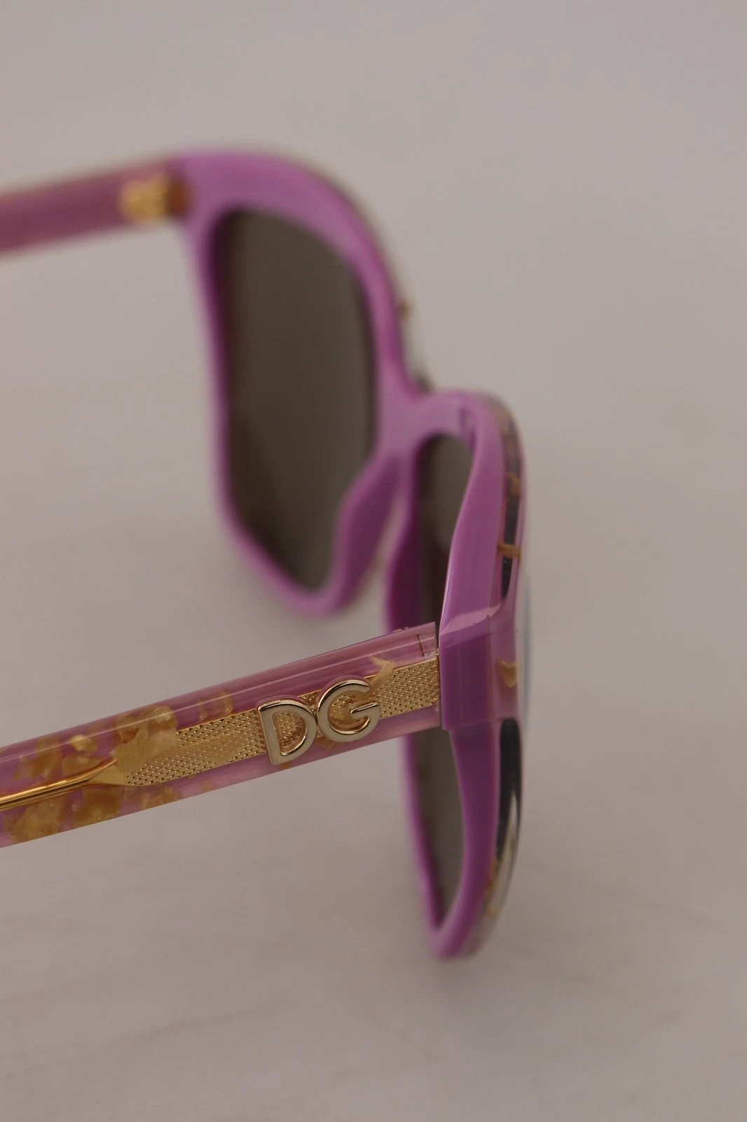Солнцезащитные очки Dolce & Gabbana DG4251