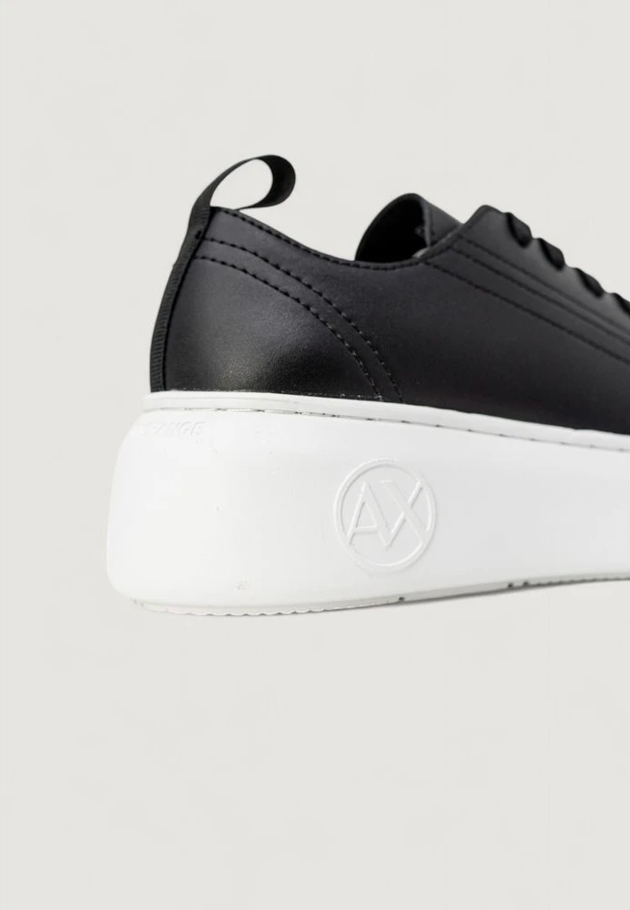 Кроссовки Armani Exchange