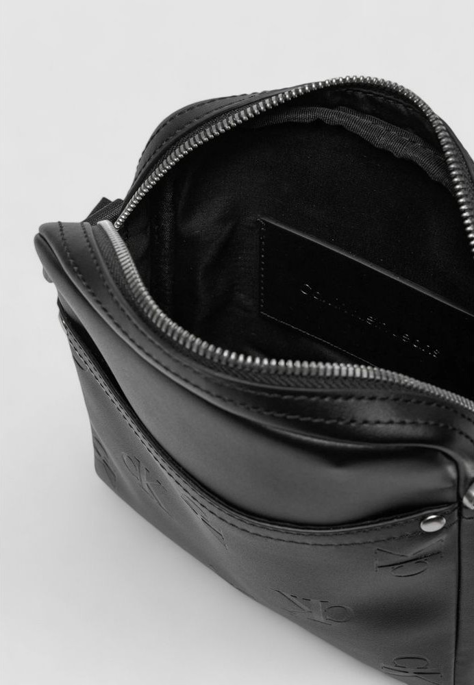 Сумка-мессенджер Calvin Klein Jeans