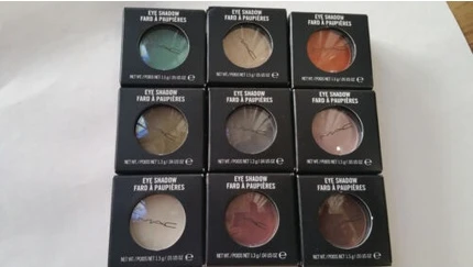 Тени для век MAC Cosmetics