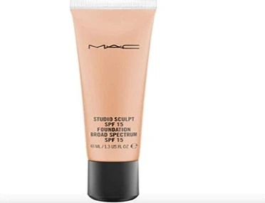 Тональная основа MAC Cosmetics Studio Sculpt SPF 15