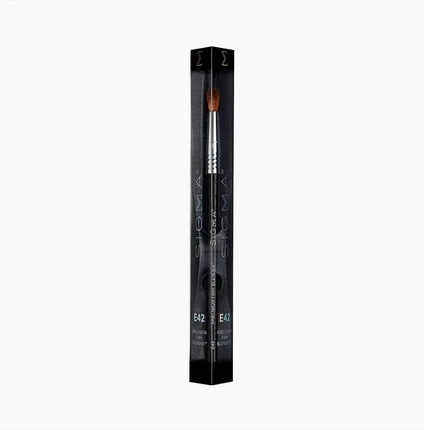 Кисть для тональной основы Sigma Beauty Precision Firm Blender Brush E42