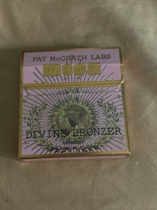 Пудровый бронзер Pat McGrath Labs Divine