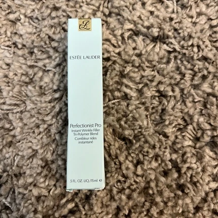 Филлер Estee Lauder Perfectionist Pro Instant Wrinkle Filler