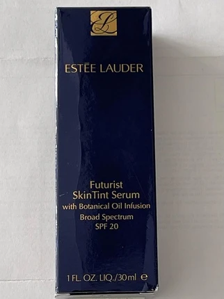 Тональная сыворотка-основа Estee Lauder Futurist Skin Tint Serum Foundation SPF 20