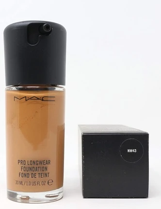 Тональная основа MAC Cosmetics