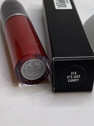 Блеск для губ MAC Cosmetics Grand Illusion Liquid Lip Colour