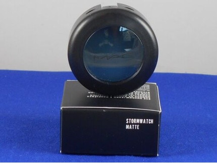 Пудра для век MAC Cosmetics Stormwatch Matte