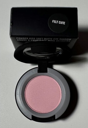 Тени для век MAC Cosmetics Powder Kiss Soft Matte Eye Shadow