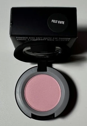 Тени для век MAC Cosmetics Powder Kiss Soft Matte Eye Shadow