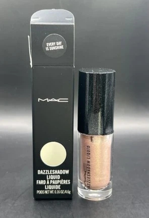 Жидкие тени для век MAC Cosmetics Dazzleshadow