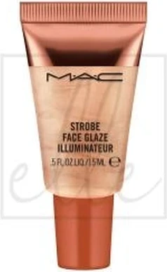 Сияющее средство MAC Cosmetics