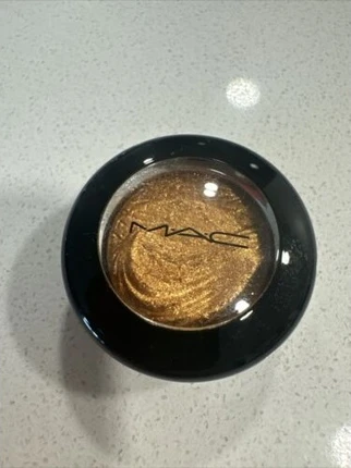 Тени для век MAC Cosmetics Gold Metalist