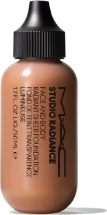 Легкий тональный крем MAC Cosmetics Studio Radiance