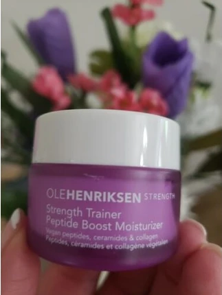 Увлажняющее средство Ole Henriksen Strength Trainer Peptide Boost Moisturizer