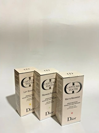 Антивозрастная сыворотка Christian Dior Capture Youth