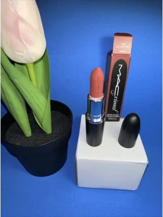 Помада MAC Cosmetics MACximal Матовая помада 688 GO RETRO