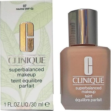 Тональная основа Clinique