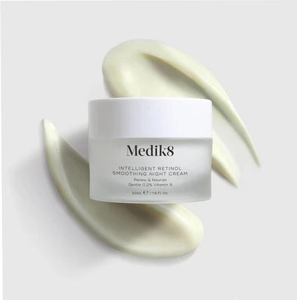 Ночной крем Medik8 Intelligent Retinol Smoothing Night Cream с обновлением и питанием Витамином А