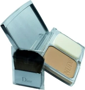 Пудра-компакт Christian Dior Diorskin Nude Compact