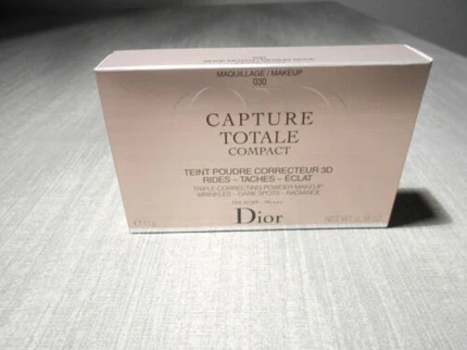 Пудра-компакт Christian Dior Capture Totale Triple Correcting Powder Makeup