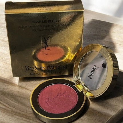 Пудра-румяна с возможностью наслаивания Yves Saint Laurent Make Me Blush