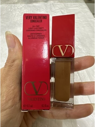 Консилер Valentino