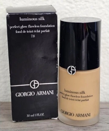 Тональная основа Giorgio Armani Luminous Silk Perfect Glow Flawless Foundation
