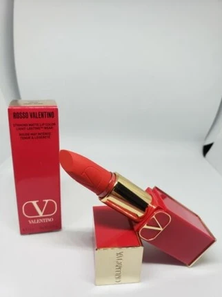 Помада Valentino Rosso Valentino Bold Matte Lip Color