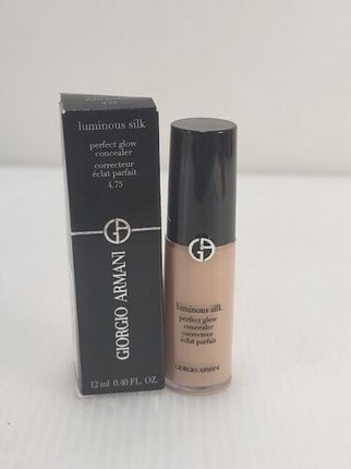 Тональная основа Giorgio Armani Luminous Silk Perfect Glow Cover