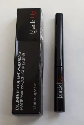 Подводка для глаз жидкая Eyeliner Black Up
