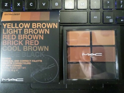 Палетка консилеров MAC Cosmetics
