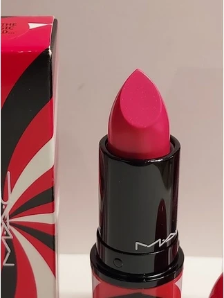 Помада MAC Hypnotizing Holiday Collection