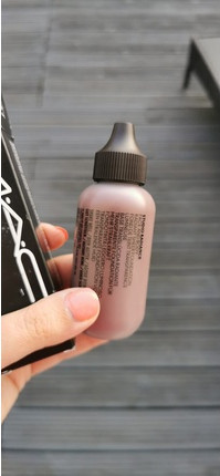 Тональный крем Foundation MAC Cosmetics Studio Radiance Sheer Face & Body Foundation