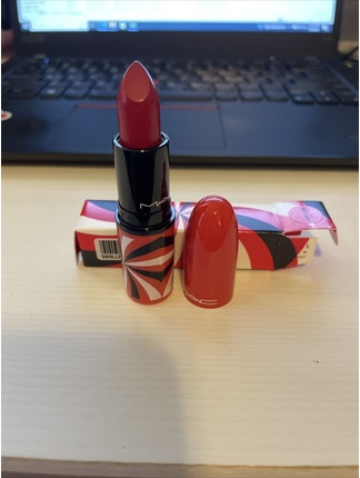 Помада MAC Cosmetics Hypnotizing Holiday