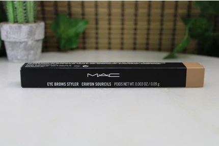 Карандаш для бровей MAC Cosmetics
