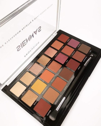 Палетка теней Profusion Cosmetics