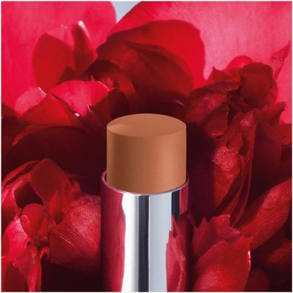 Помада Christian Dior Rouge Forever не оставляет отпечатков