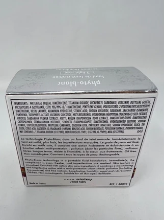 Тональная основа-кушон Sisley Phyto-Blanc осветляющая с защитой от загрязнений