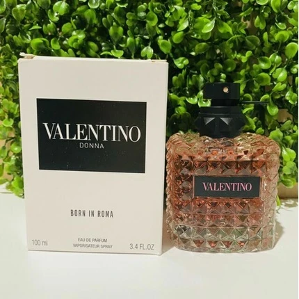 Парфюмерная вода Valentino Donna Born in Roma