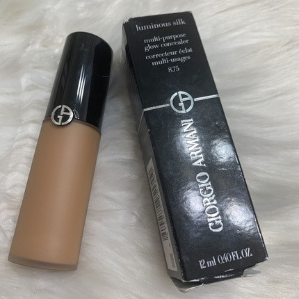 Консилер Giorgio Armani Luminous Silk Multi-Purpose Glow