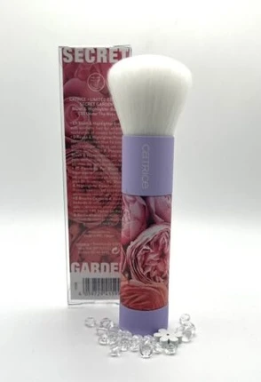 Brush Catrice Secret Garden Blush & Highlighter Brush