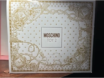 Парфюмерная вода Moschino Toy 2