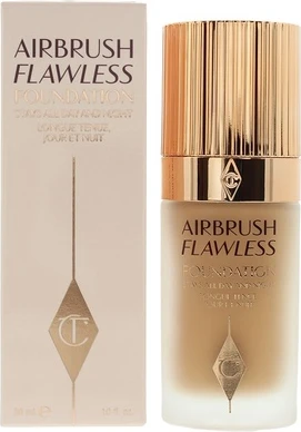 Тональный крем Charlotte Tilbury Airbrush Flawless держится весь день