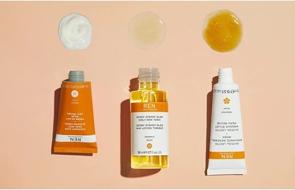Набор для ухода за лицом Ren Clean Skincare Glow One Step Further Radiance Kit