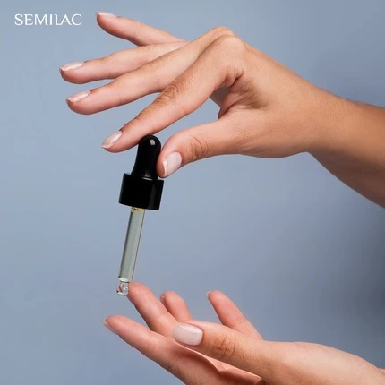 Увлажняющее масло для ногтей и кутикулы Semilac
