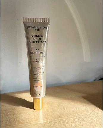 Complexion Corrector Tint Foundation Revolution