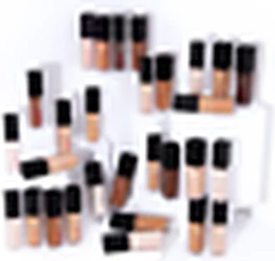 Консилер Huda Beauty